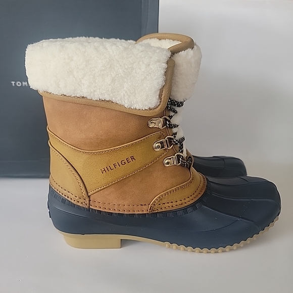 Tommy Hilfiger Rusteen boot Rain-snow Color Dark Natural size 8 New With Box - Picture 5 of 13
